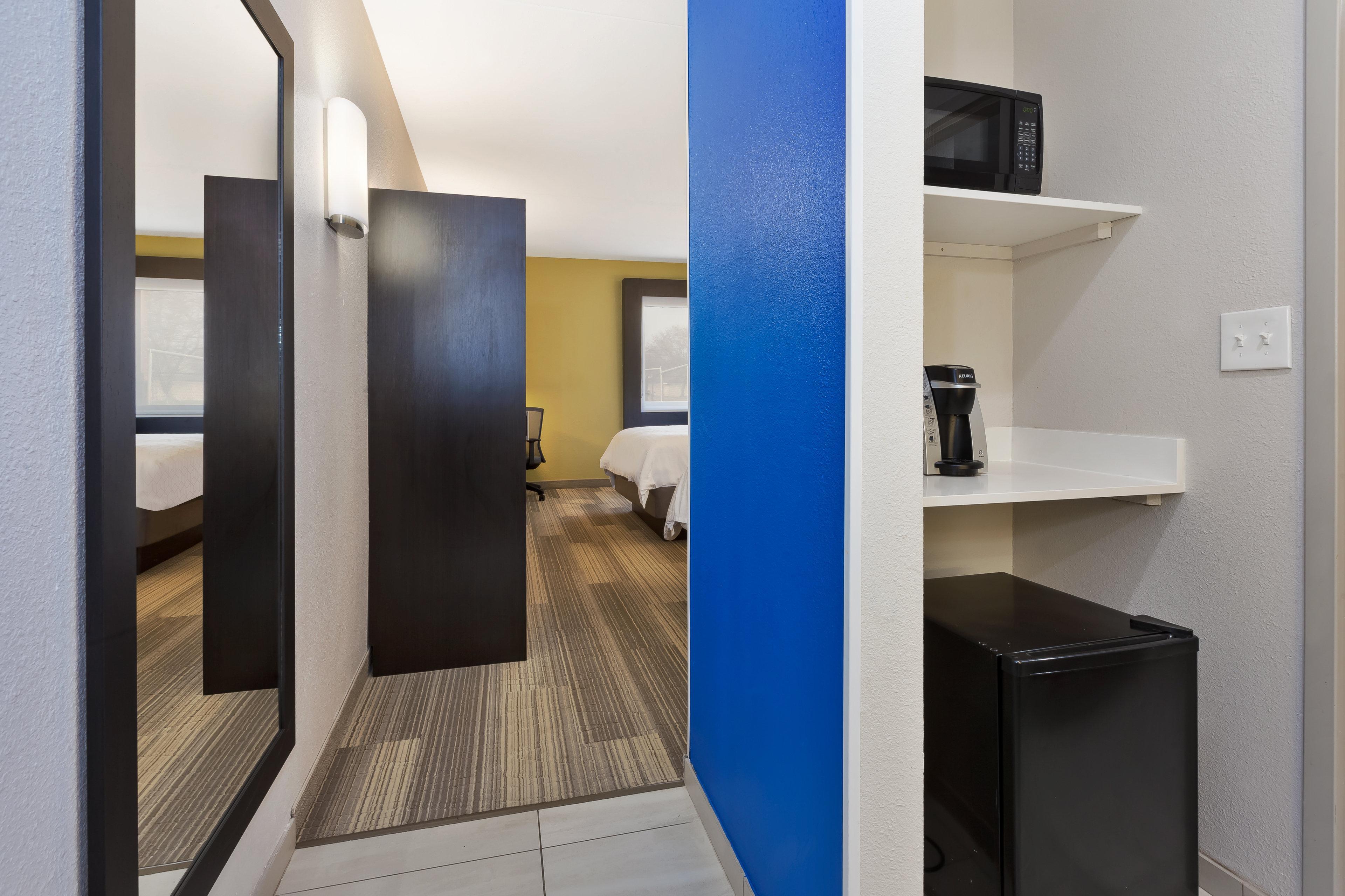 Holiday Inn Express Detroit-Warren/General Motors Technology Center By Ihg מראה חיצוני תמונה
