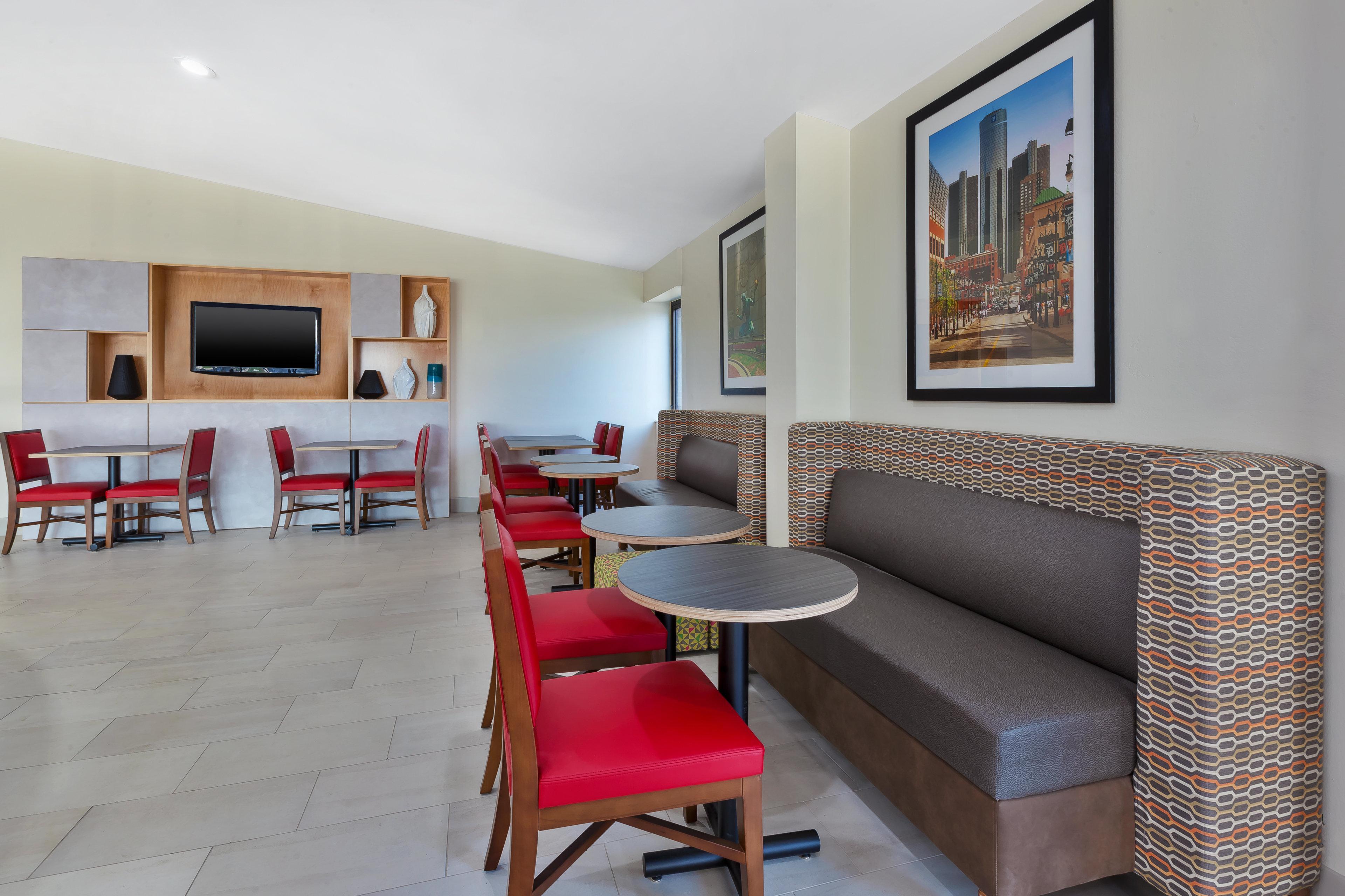 Holiday Inn Express Detroit-Warren/General Motors Technology Center By Ihg מראה חיצוני תמונה