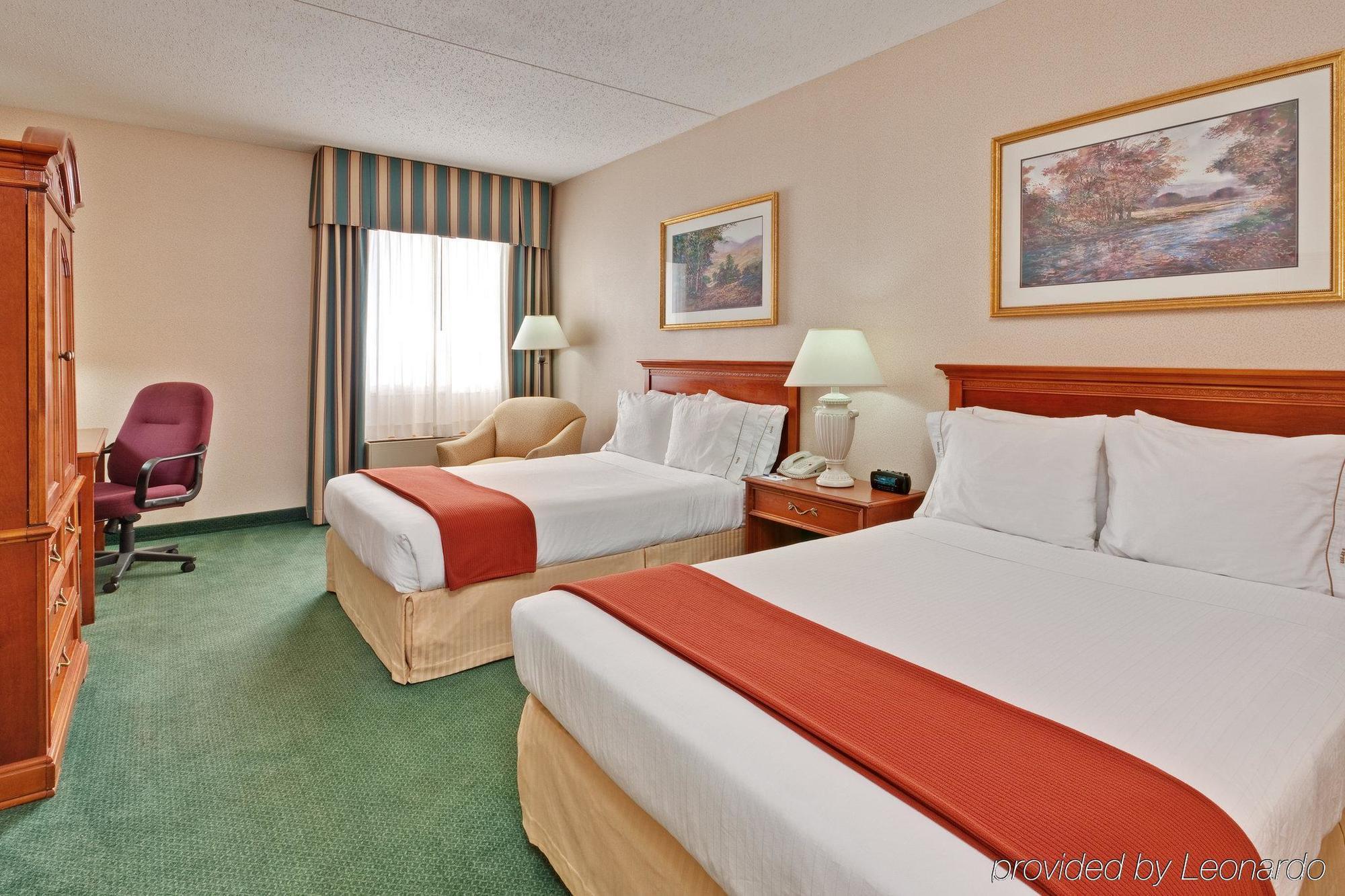 Holiday Inn Express Detroit-Warren/General Motors Technology Center By Ihg חדר תמונה